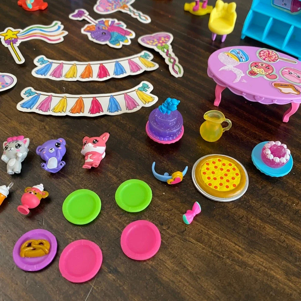 Lot of 5 Party POP teenies Spin Master Mini 2
